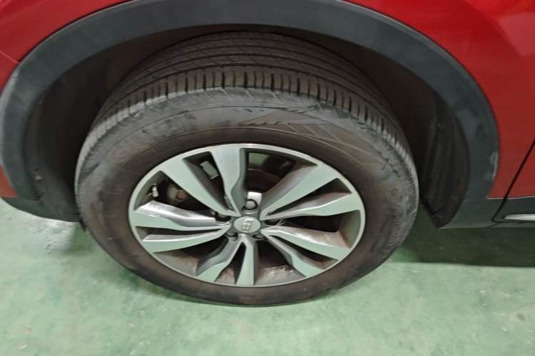 Used Geely Auto Emgrand X7 Sport 2016 1.8TD Automatic Smart Connectivity Version Left Front Wheel Hub
