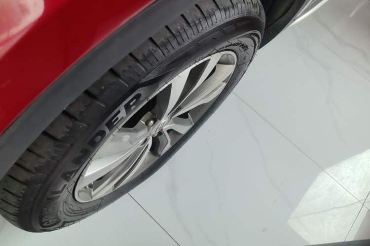 Used Geely Auto Emgrand X7 Sport 2016 1.8TD Automatic ZhiZun Version Left Front Wheel Hub