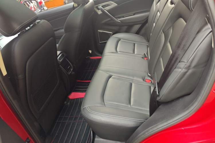 Used Geely Auto Emgrand X7 Sport 2016 1.8TD Automatic Smart Model Left Rear Seat