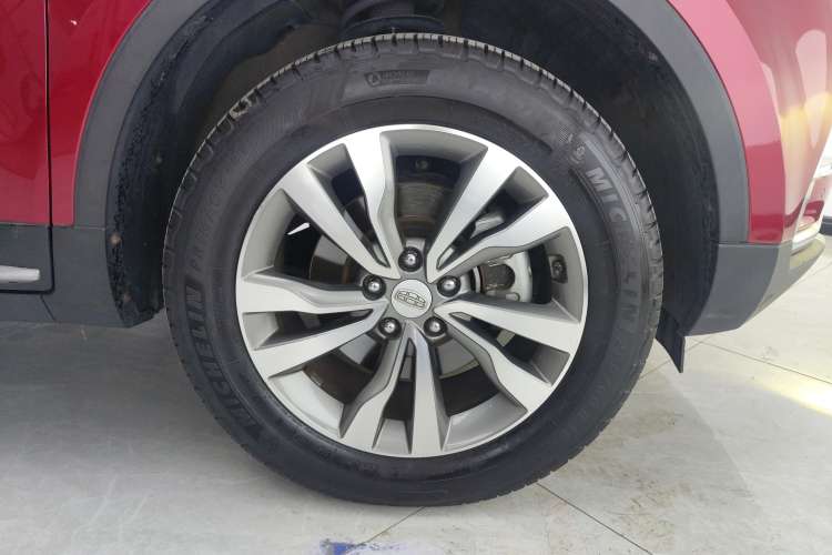 Used Geely Auto Emgrand X7 Sport 2016 1.8TD Automatic ZhiZun Version Left Rear Wheel Hub