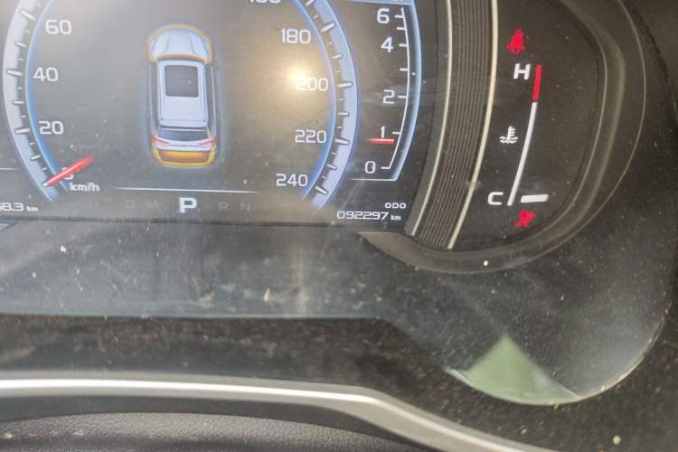 Used Geely Auto Emgrand X7 Sport 2016 1.8TD Automatic Smart Connectivity Version Odometer Close Up