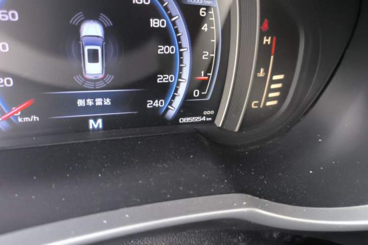 Used Geely Auto Emgrand X7 Sport 2016 2.0L Manual Smart Connect Version Odometer Close Up