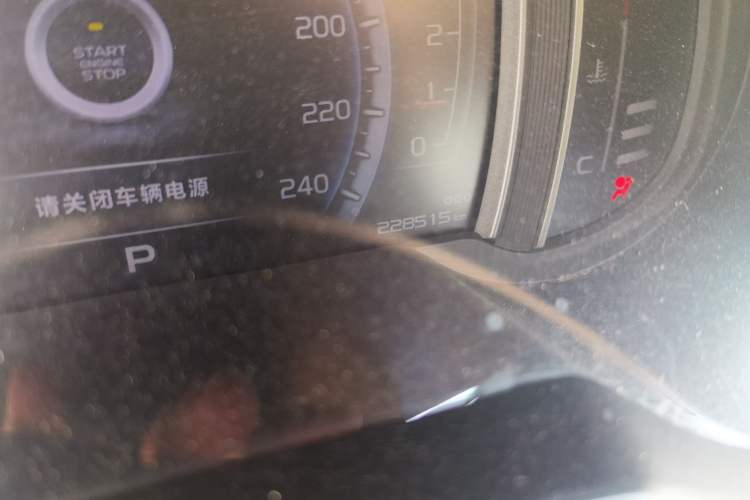 Used Geely Auto Emgrand X7 Sport 2016 1.8TD Automatic ZhiZun Version Odometer Close Up