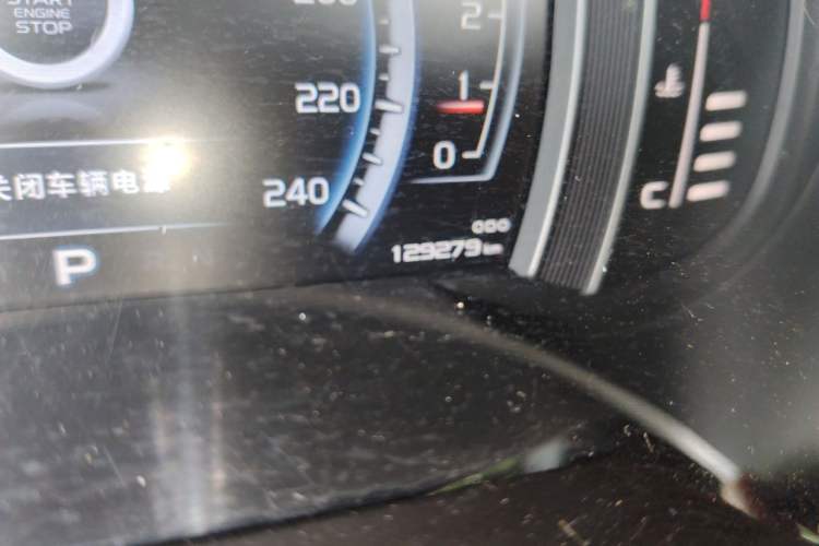 Used Geely Auto Emgrand X7 Sport 2016 1.8TD Automatic ZhiZun Version Odometer Close Up