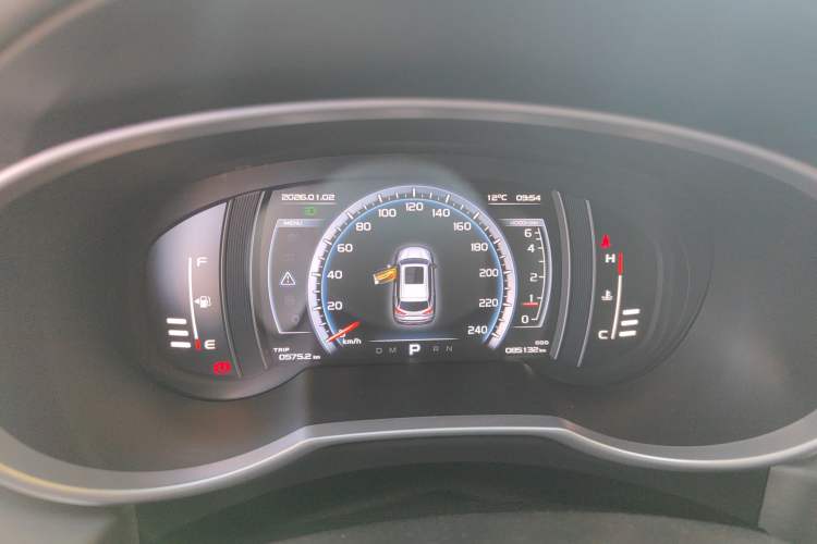 Used Geely Auto Emgrand X7 Sport 2016 1.8TD Automatic ZhiZun Version Odometer Close Up