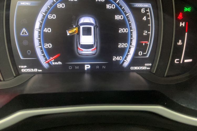 Used Geely Auto Emgrand X7 Sport 2016 1.8TD Automatic ZhiZun Version Odometer Close Up