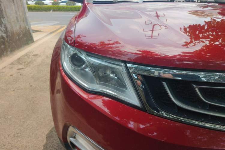 Used Geely Auto Emgrand X7 Sport 2016 1.8TD Automatic Smart Connectivity Version Right Front Headlight