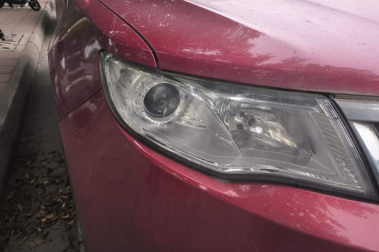 Used Geely Auto Emgrand X7 Sport 2016 2.0L Manual Smart Connect Version Right Front Headlight