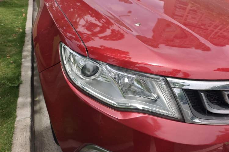 Used Geely Auto Emgrand X7 Sport 2016 1.8TD Automatic Smart Connectivity Version Right Front Headlight