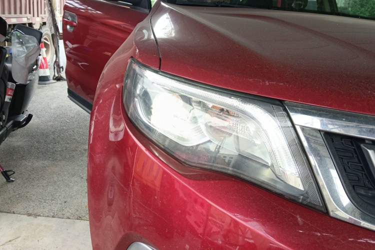 Used Geely Auto Emgrand X7 Sport 2016 1.8TD Automatic Smart Model Right Front Headlight