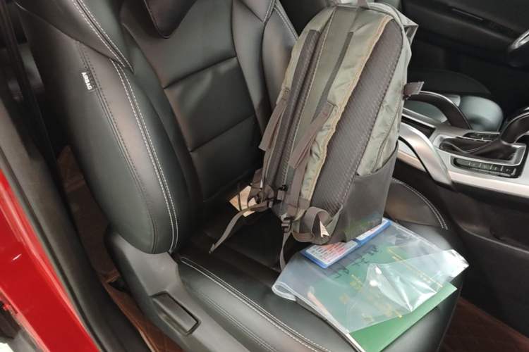 Used Geely Auto Emgrand X7 Sport 2016 1.8TD Automatic Smart Connectivity Version Right Front Seat