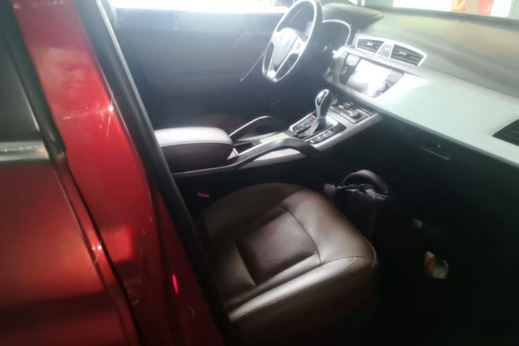 Used Geely Auto Emgrand X7 Sport 2016 1.8TD Automatic ZhiZun Version Right Front Seat