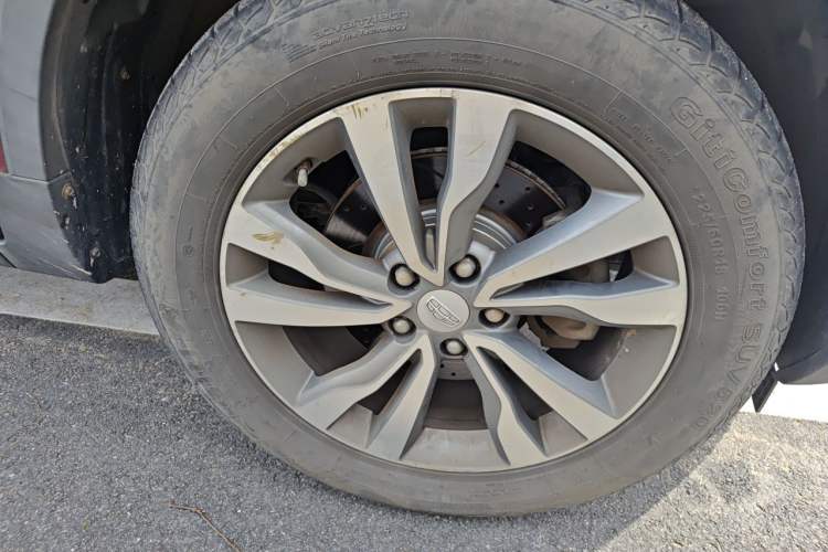 Used Geely Auto Emgrand X7 Sport 2016 1.8TD Automatic ZhiZun Version Right Front Wheel Hub