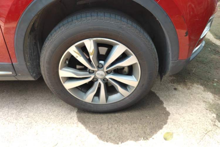 Used Geely Auto Emgrand X7 Sport 2016 1.8TD Automatic Smart Connectivity Version Right Front Wheel Hub