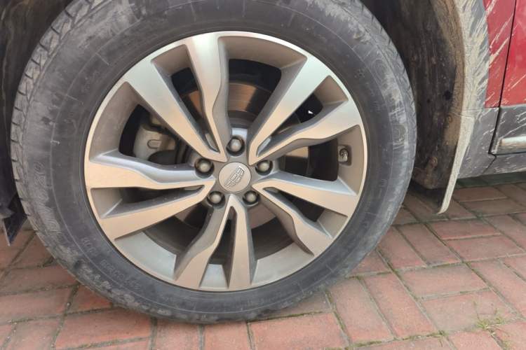 Used Geely Auto Emgrand X7 Sport 2016 1.8TD Automatic Smart Connectivity Version Right Front Wheel Hub