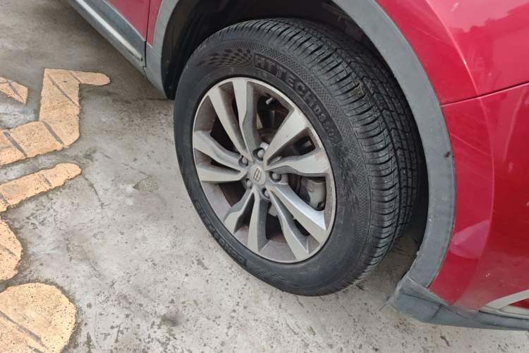 Used Geely Auto Emgrand X7 Sport 2016 1.8TD Automatic ZhiZun Version Right Front Wheel Hub