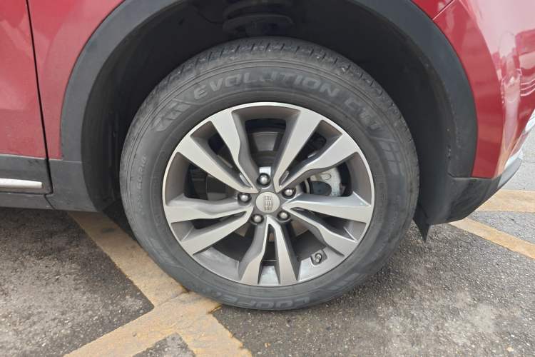 Used Geely Auto Emgrand X7 Sport 2016 1.8TD Automatic ZhiZun Version Right Front Wheel Hub