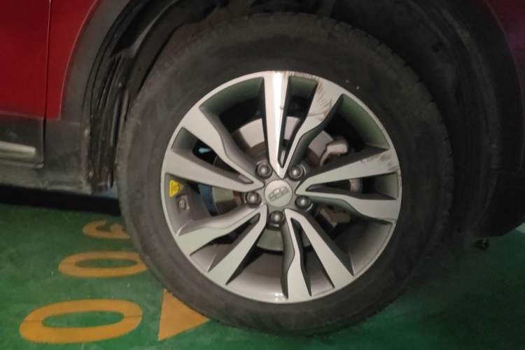 Used Geely Auto Emgrand X7 Sport 2016 1.8TD Automatic ZhiZun Version Right Front Wheel Hub