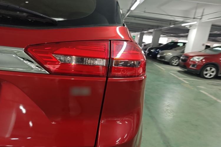 Used Geely Auto Emgrand X7 Sport 2016 1.8TD Automatic Smart Connectivity Version Right Rear Taillight