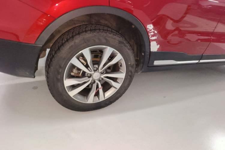 Used Geely Auto Emgrand X7 Sport 2016 1.8TD Automatic ZhiZun Version Right Rear Wheel Hub