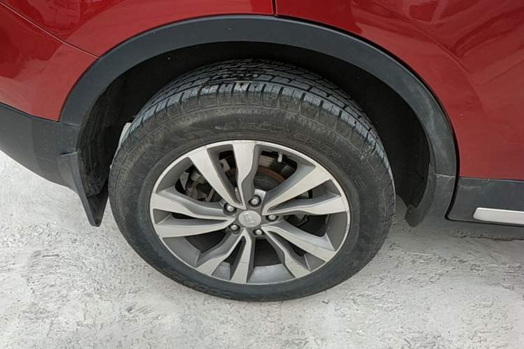 Used Geely Auto Emgrand X7 Sport 2016 1.8TD Automatic All-Wheel-Drive ZhiZun Edition Right Rear Wheel Hub