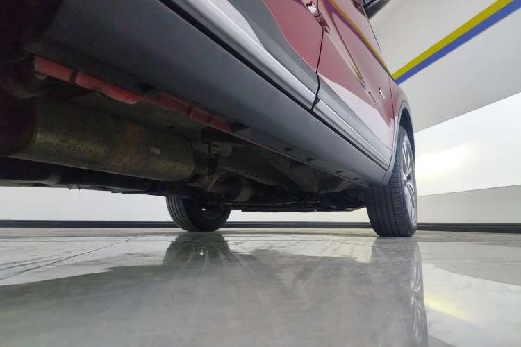 Used Geely Auto Emgrand X7 Sport 2016 1.8TD Automatic ZhiZun Version Right Side Sill