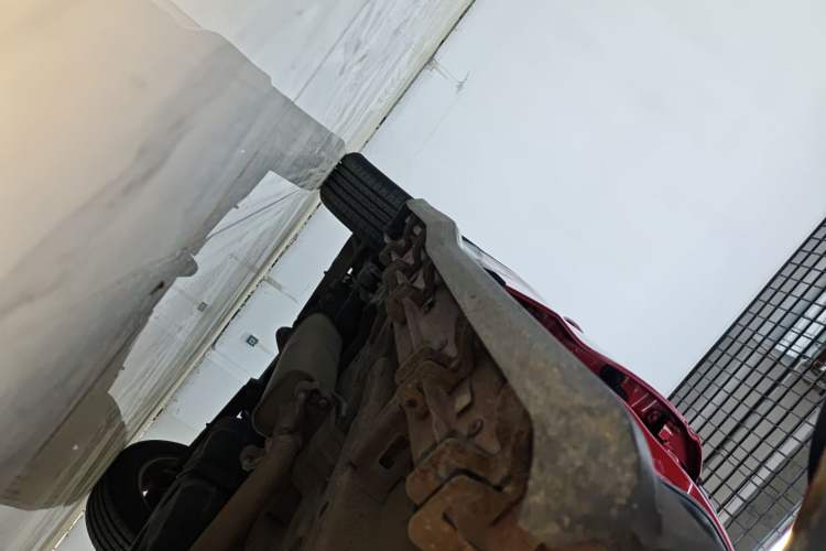 Used Geely Auto Emgrand X7 Sport 2016 1.8TD Automatic ZhiShang Model Right Side Sill