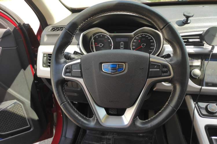 Used Geely Auto Emgrand X7 Sport 2016 2.0L Manual ZhiShang Version Steering Wheel
