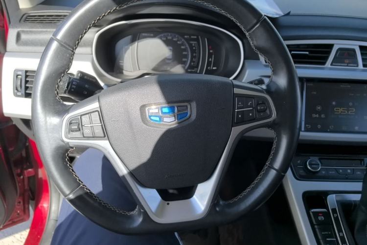 Used Geely Auto Emgrand X7 Sport 2016 1.8TD Automatic All-Wheel-Drive ZhiZun Edition Steering Wheel