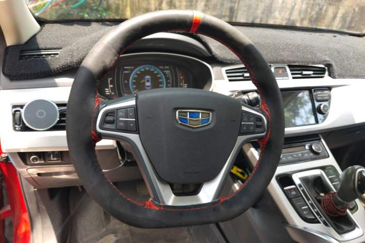 Used Geely Auto Emgrand X7 Sport 2016 1.8TD Automatic Smart Connectivity Version Steering Wheel