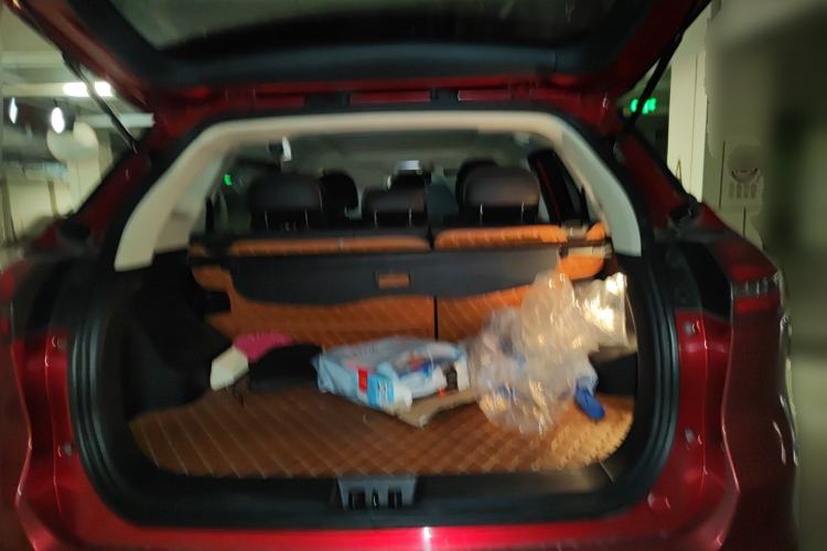 Used Geely Auto Emgrand X7 Sport 2016 1.8TD Automatic Smart Model Trunk
