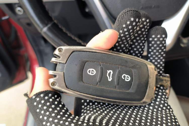 Used Geely Auto Emgrand X7 Sport 2016 1.8TD Automatic ZhiZun Version Vehicle Key