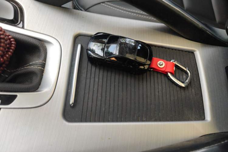 Used Geely Auto Emgrand X7 Sport 2016 1.8TD Automatic Smart Connectivity Version Vehicle Key
