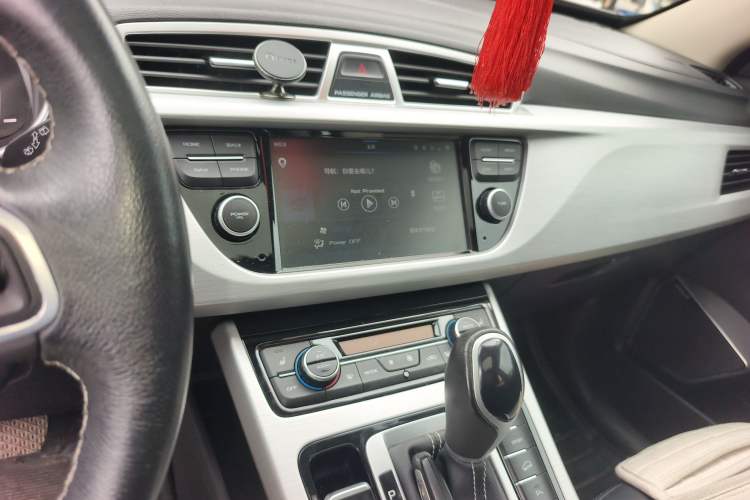 Used Geely Auto Emgrand X7 Sport 2016 1.8TD Automatic Smart Model Audio And AC Panel