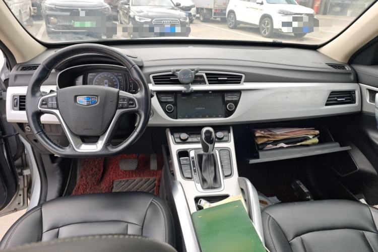 Used Geely Auto Emgrand X7 Sport 2016 1.8TD Automatic Smart Connectivity Version Center Console