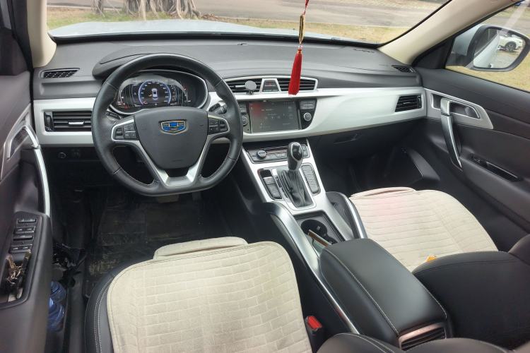 Used Geely Auto Emgrand X7 Sport 2016 1.8TD Automatic Smart Model Center Console