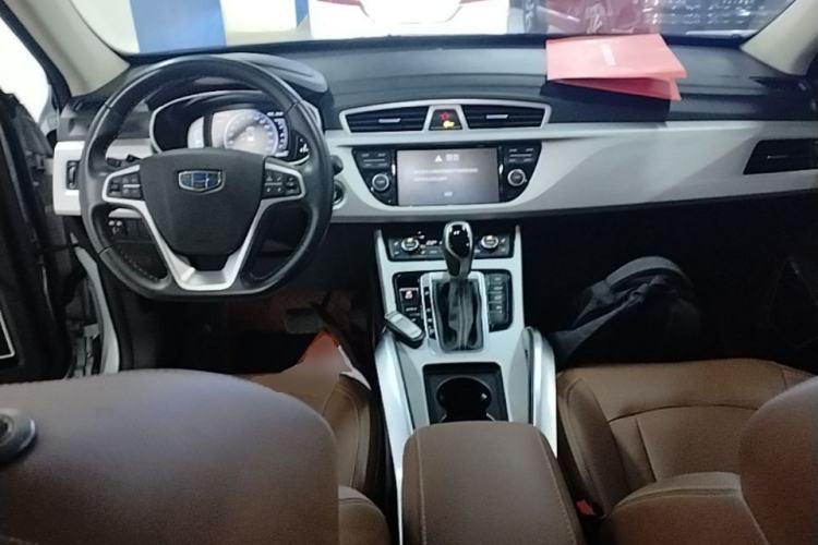 Used Geely Auto Emgrand X7 Sport 2016 1.8TD Automatic ZhiZun Version Center Console
