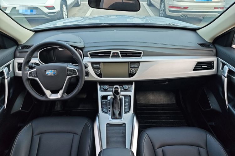 Used Geely Auto Emgrand X7 Sport 2016 1.8TD Automatic Smart Connectivity Version Center Console