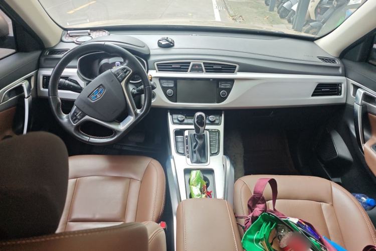 Used Geely Auto Emgrand X7 Sport 2016 1.8TD Automatic ZhiZun Version Center Console