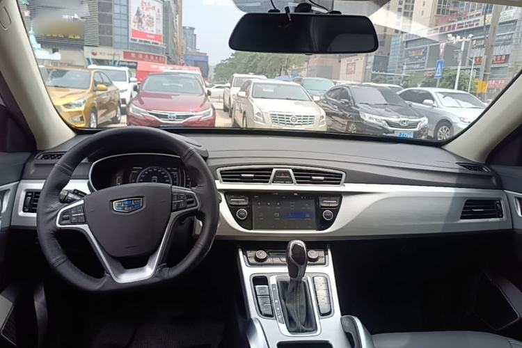 Used Geely Auto Emgrand X7 Sport 2016 1.8TD Automatic Smart Connectivity Version Center Console