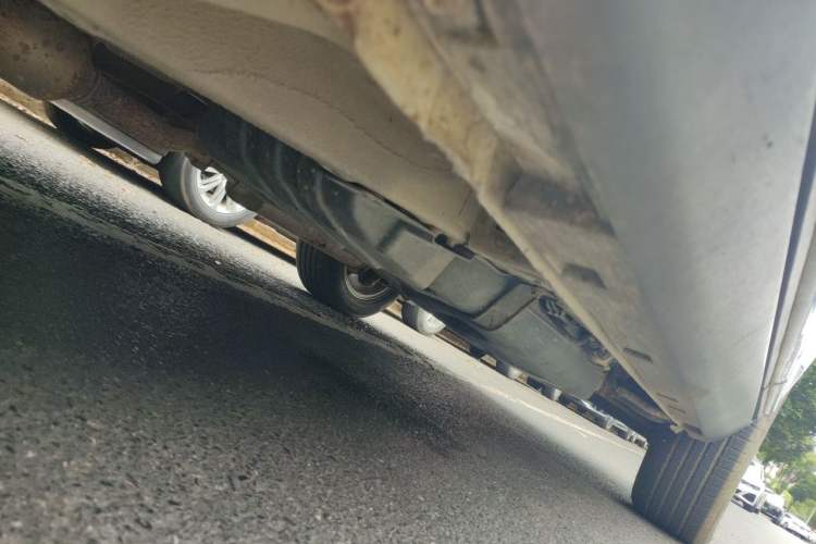 Used Geely Auto Emgrand X7 Sport 2016 2.0L Manual Smart Connect Version Chassis Front Left