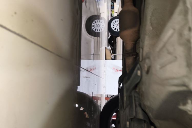 Used Geely Auto Emgrand X7 Sport 2016 1.8TD Automatic ZhiShang Model Chassis Front Right