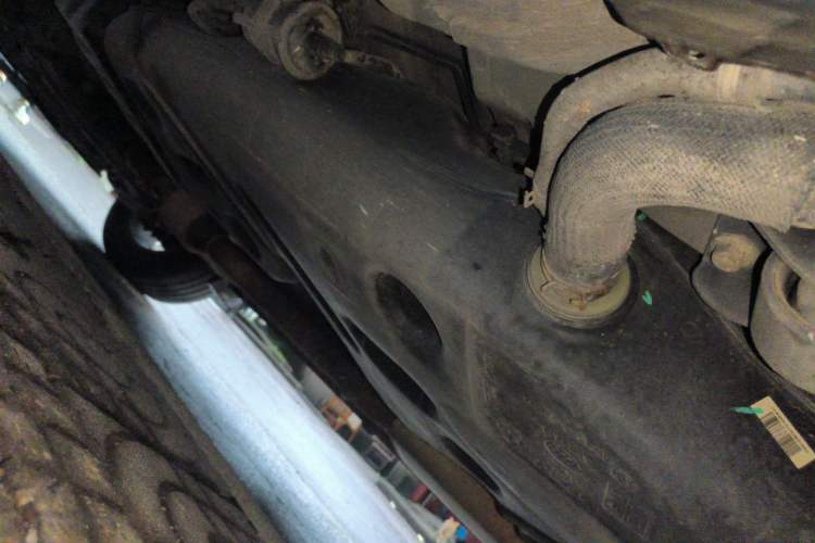 Used Geely Auto Emgrand X7 Sport 2016 2.0L Manual ZhiShang Version Chassis Rear Left