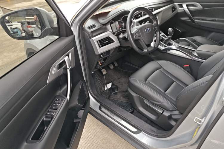Used Geely Auto Emgrand X7 Sport 2016 2.0L Manual ZhiShang Version Driver Seat