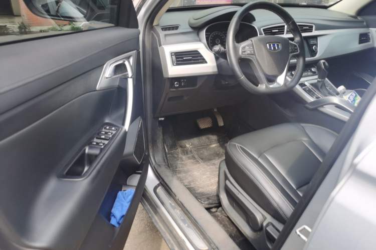 Used Geely Auto Emgrand X7 Sport 2016 1.8TD Automatic Smart Connectivity Version Driver Seat
