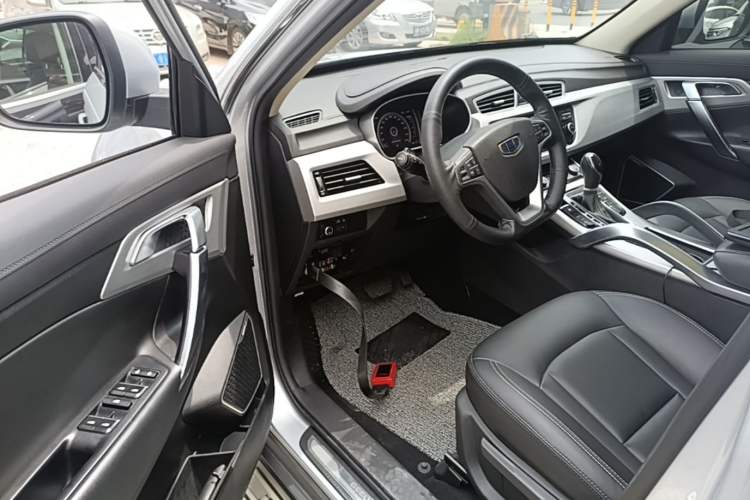 Used Geely Auto Emgrand X7 Sport 2016 1.8TD Automatic Smart Connectivity Version Driver Seat