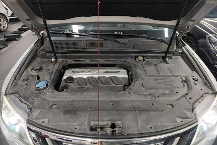 Used Geely Auto Emgrand X7 Sport 2016 1.8TD Automatic Smart Model Engine Bay