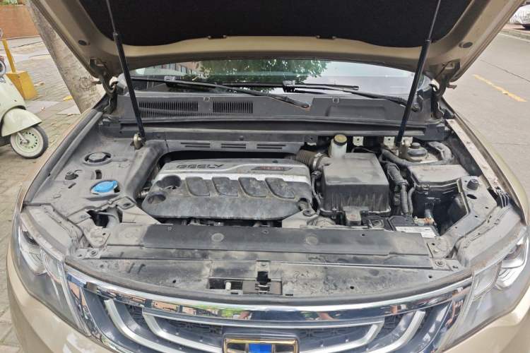Used Geely Auto Emgrand X7 Sport 2016 1.8TD Automatic ZhiZun Version Engine Bay