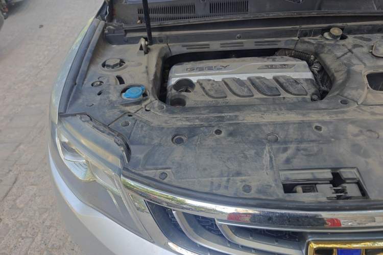 Used Geely Auto Emgrand X7 Sport 2016 1.8TD Automatic ZhiZun Version Engine Bay Right