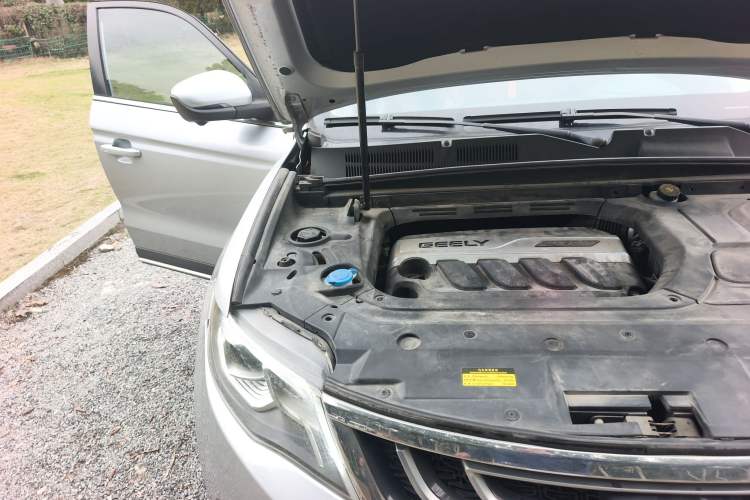 Used Geely Auto Emgrand X7 Sport 2016 1.8TD Automatic Smart Model Engine Bay Right